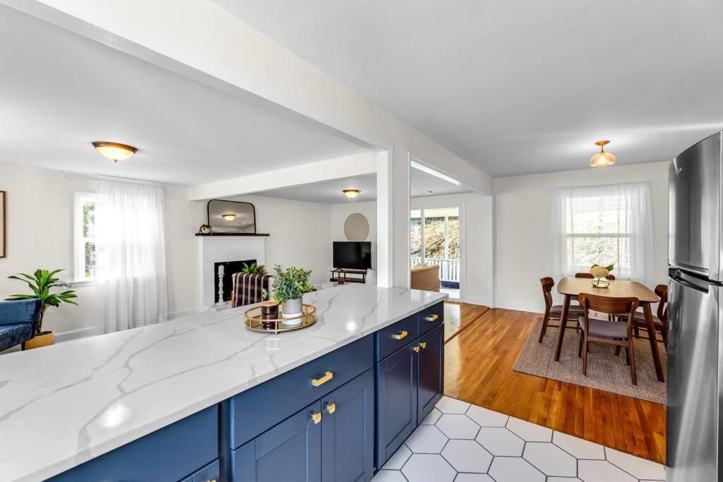 Vila Fully Renovated 4 Bed Buena Vista House Near Wfu Winston-Salem Exteriér fotografie
